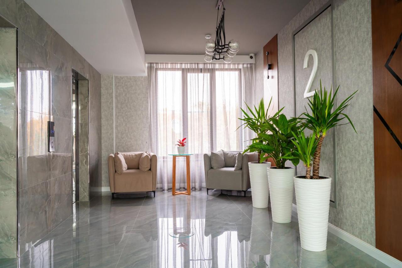 Cosmopolitan Hotel Shymkent Exterior photo
